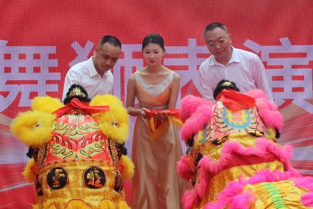 《神马文化助力茵冠，开启生物科技展示新征程》｜展厅设计公司